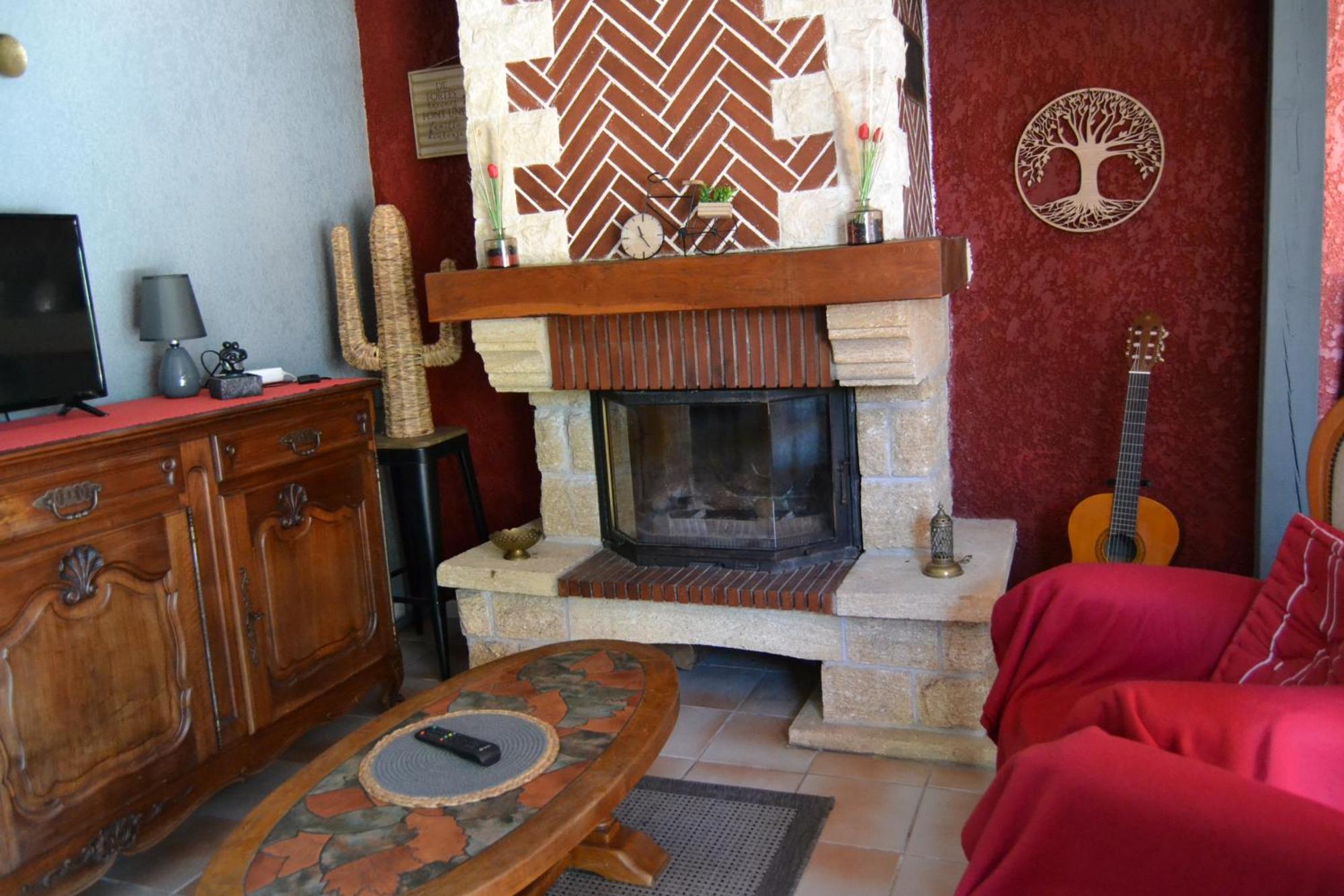 Le Gite De La Lombriere Saint-Denis-de-Pile Ngoại thất bức ảnh
