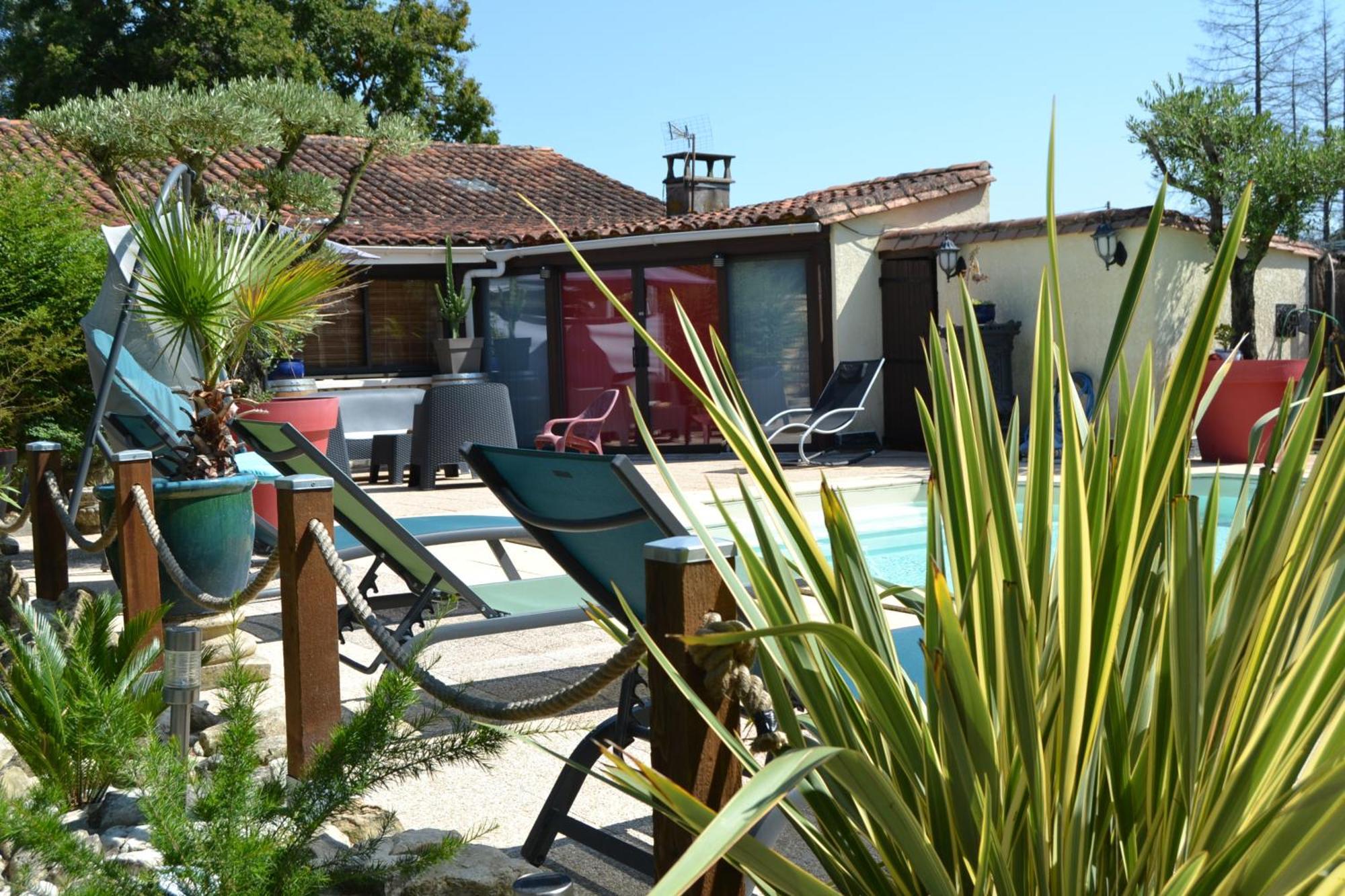 Le Gite De La Lombriere Saint-Denis-de-Pile Ngoại thất bức ảnh