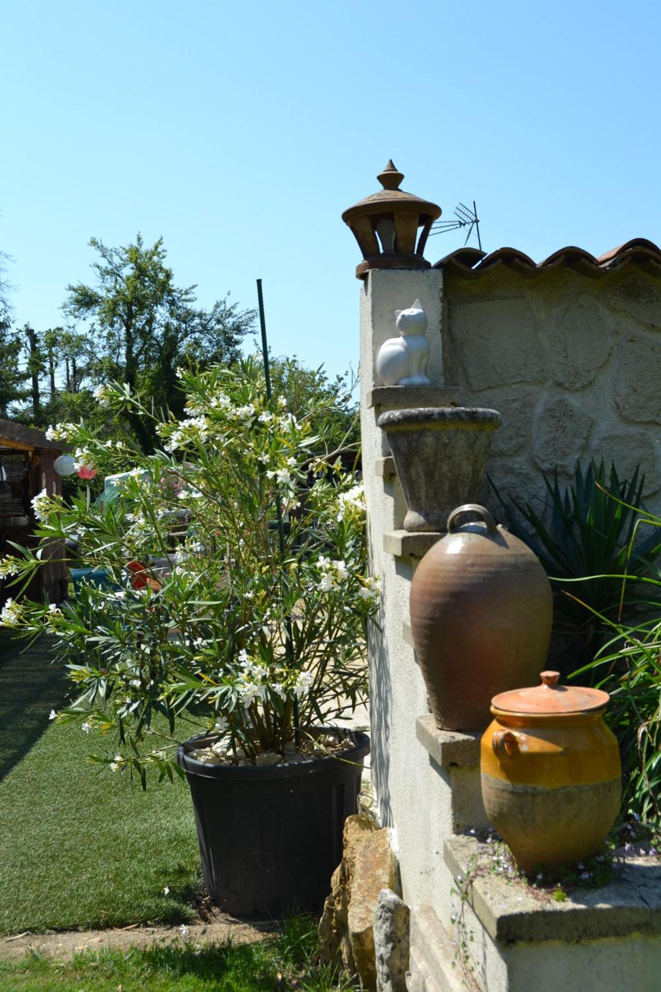 Le Gite De La Lombriere Saint-Denis-de-Pile Ngoại thất bức ảnh