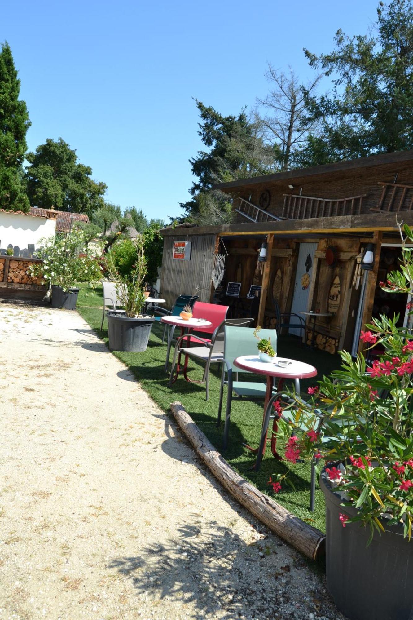 Le Gite De La Lombriere Saint-Denis-de-Pile Ngoại thất bức ảnh