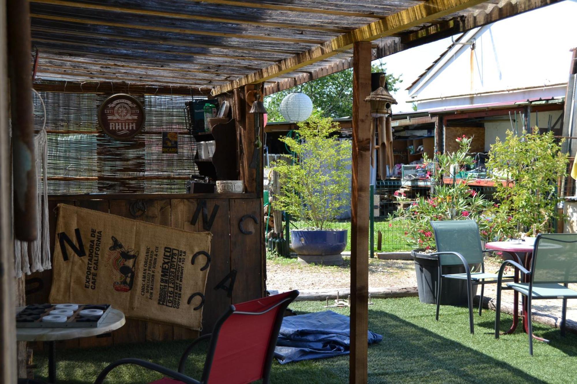 Le Gite De La Lombriere Saint-Denis-de-Pile Ngoại thất bức ảnh